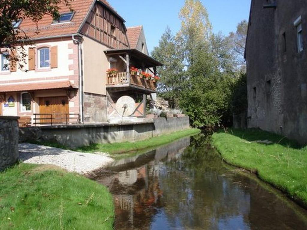 Chambres D'Hotes Au Vieux Moulin Entre Sarreguemine Et Bitche Rahling 외부 사진